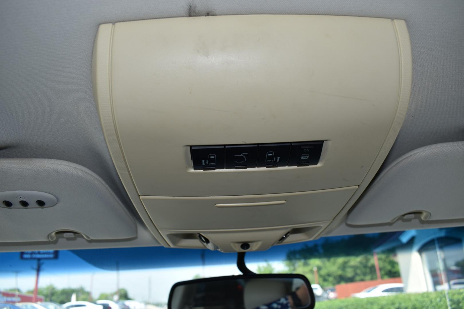 2008 Red /Beige Chrysler Town & Country Limited (2A8HR64X38R) with an 4.0L V6 SOHC 24V engine, 6-Speed Automatic Overdrive transmission, located at 5925 E. BELKNAP ST., HALTOM CITY, TX, 76117, (817) 834-4222, 32.803799, -97.259003 - Purchasing a 2008 Chrysler Town & Country Limited can be a great choice for several reasons: Luxury and Comfort: The Town & Country Limited is the top trim level for this minivan, offering a luxurious and comfortable interior. It often includes features like leather upholstery, power-adjustable sea - Photo#21
