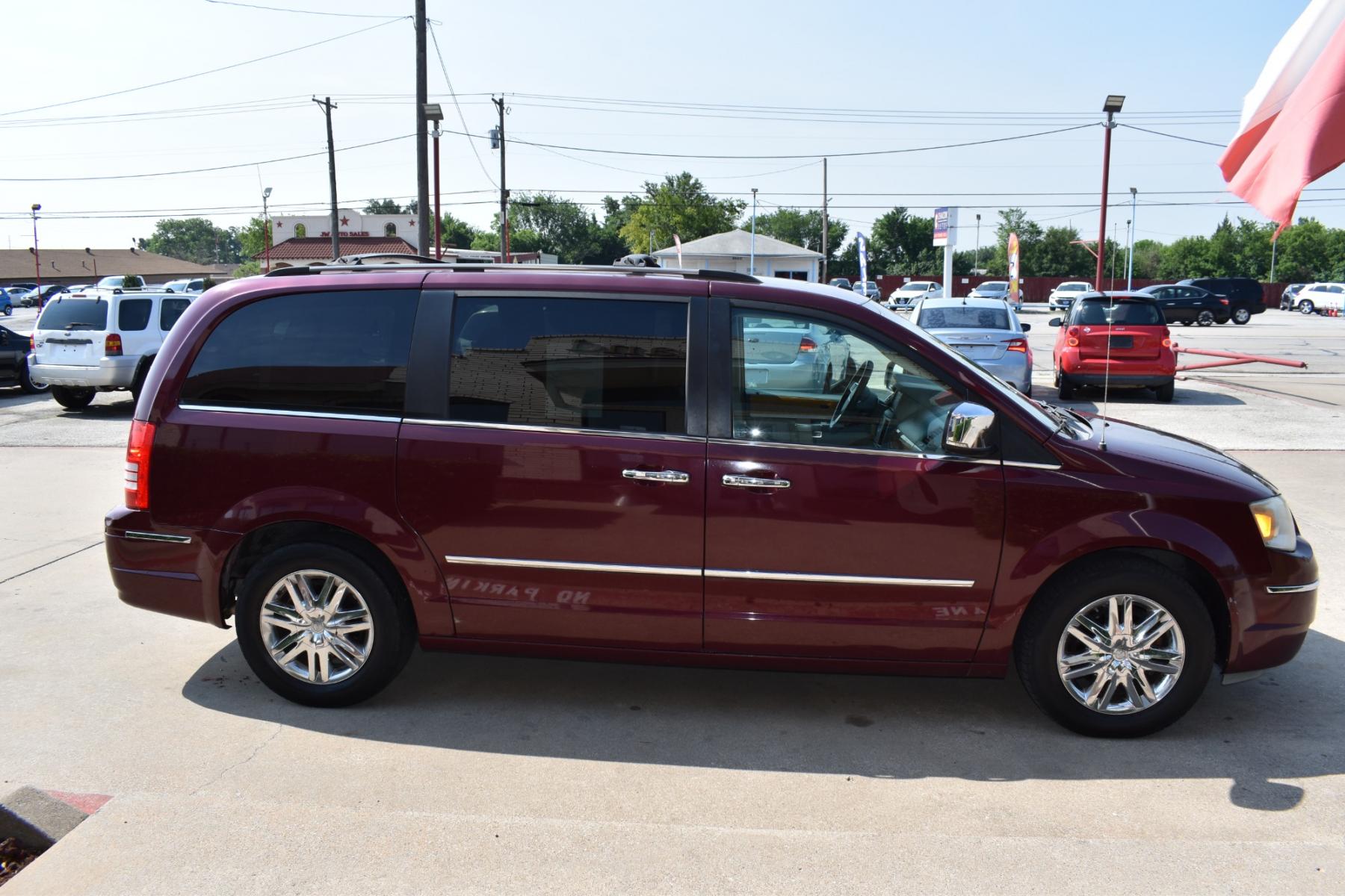 2008 Red /Beige Chrysler Town & Country Limited (2A8HR64X38R) with an 4.0L V6 SOHC 24V engine, 6-Speed Automatic Overdrive transmission, located at 5925 E. BELKNAP ST., HALTOM CITY, TX, 76117, (817) 834-4222, 32.803799, -97.259003 - Purchasing a 2008 Chrysler Town & Country Limited can be a great choice for several reasons: Luxury and Comfort: The Town & Country Limited is the top trim level for this minivan, offering a luxurious and comfortable interior. It often includes features like leather upholstery, power-adjustable sea - Photo #3