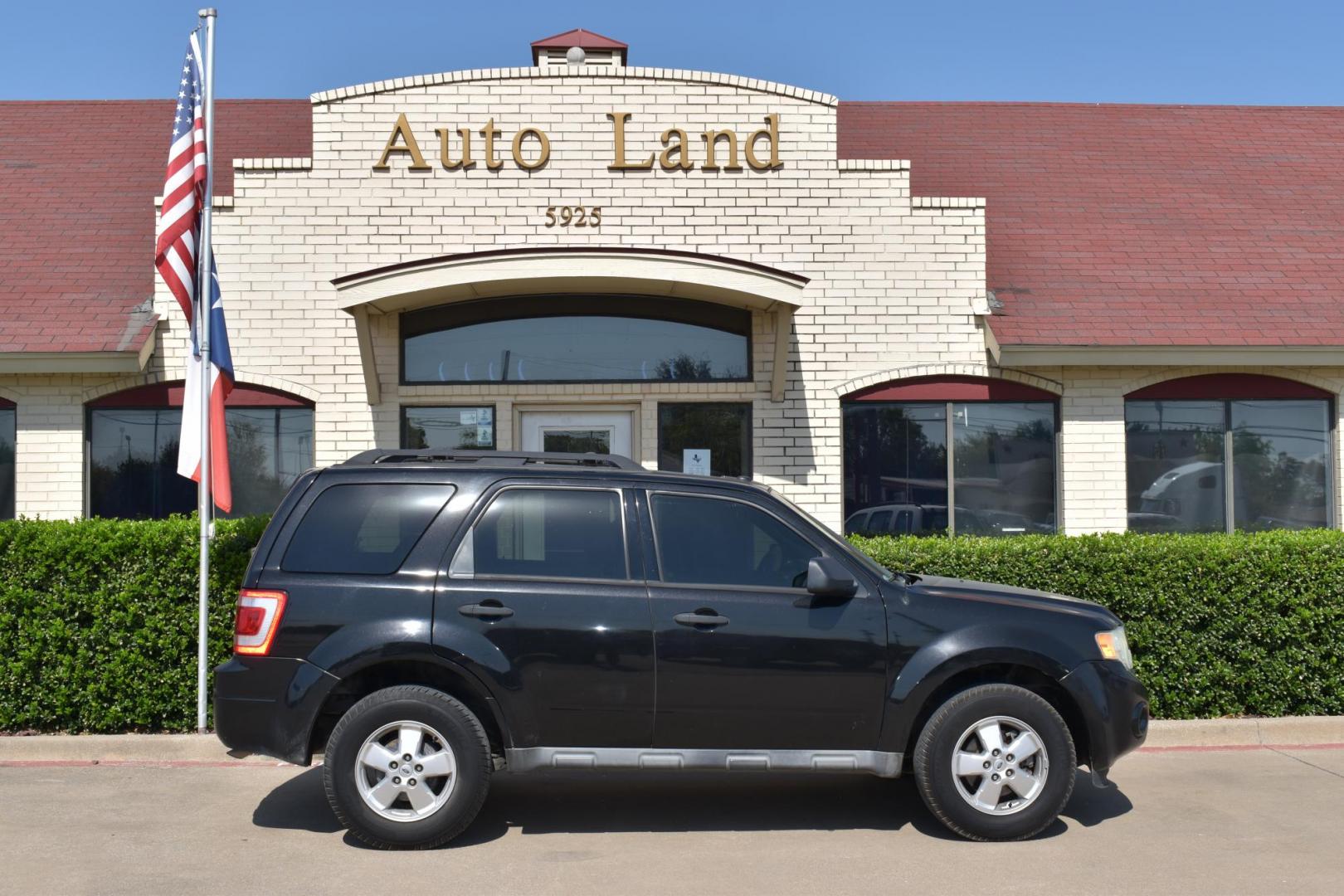 2014 Black /Black Nissan Murano S (JN8AZ1MUXEW) with an 3.5L V6 DOHC 24V engine, Continuously Variable Transmission transmission, located at 5925 E. BELKNAP ST., HALTOM CITY, TX, 76117, (817) 834-4222, 32.803799, -97.259003 - Photo#3