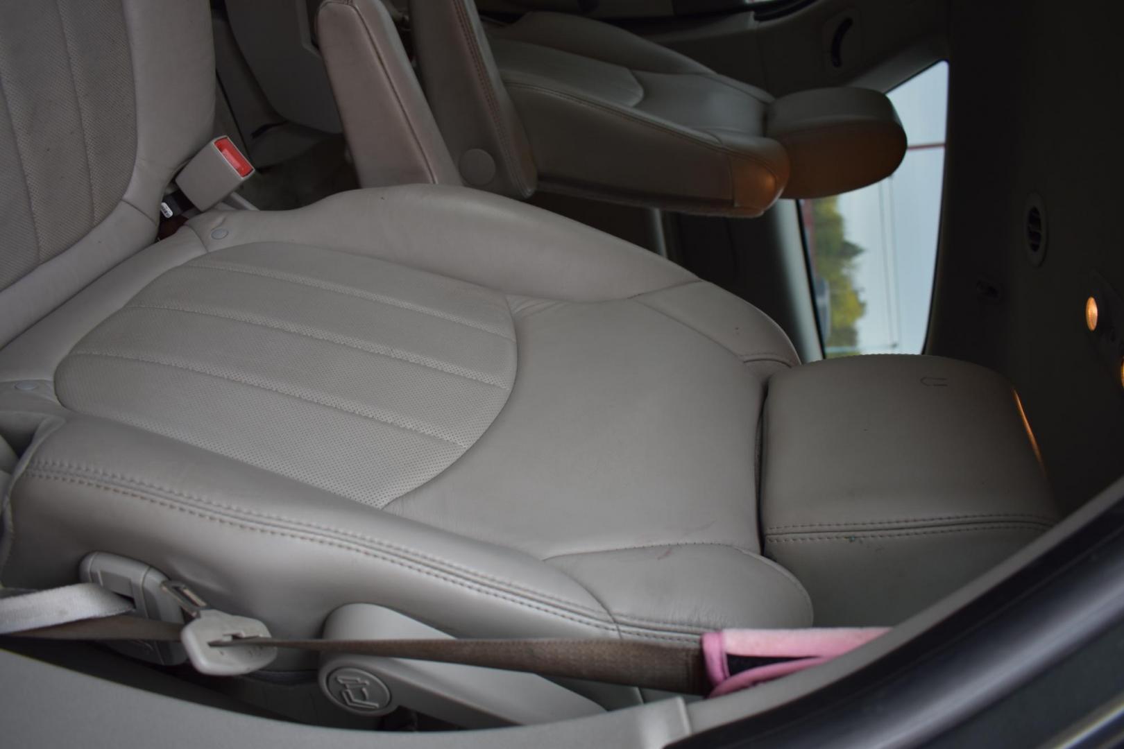 2011 Gray /Gray Buick Enclave CXL-2 FWD (5GAKRCED1BJ) with an 3.6L V6 DOHC 24V engine, 6-Speed Automatic Overdrive transmission, located at 5925 E. BELKNAP ST., HALTOM CITY, TX, 76117, (817) 834-4222, 32.803799, -97.259003 - The 2011 Buick Enclave CXL-2 FWD is a mid-size crossover SUV that offers a combination of luxury, practicality, and comfort. Here are several reasons why you might want to consider purchasing this vehicle: 1. Spacious and Comfortable Interior The 2011 Enclave CXL-2 is a 7- or 8-passenger vehicle - Photo#27